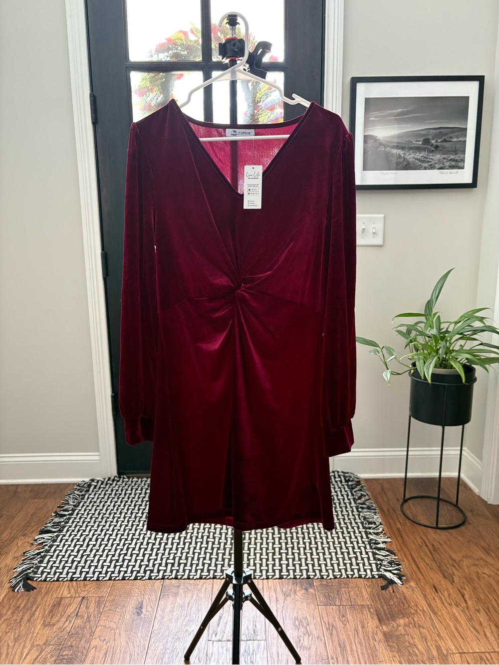 CUPSHE Women's Velvet Twist Front Dress - Burgundy